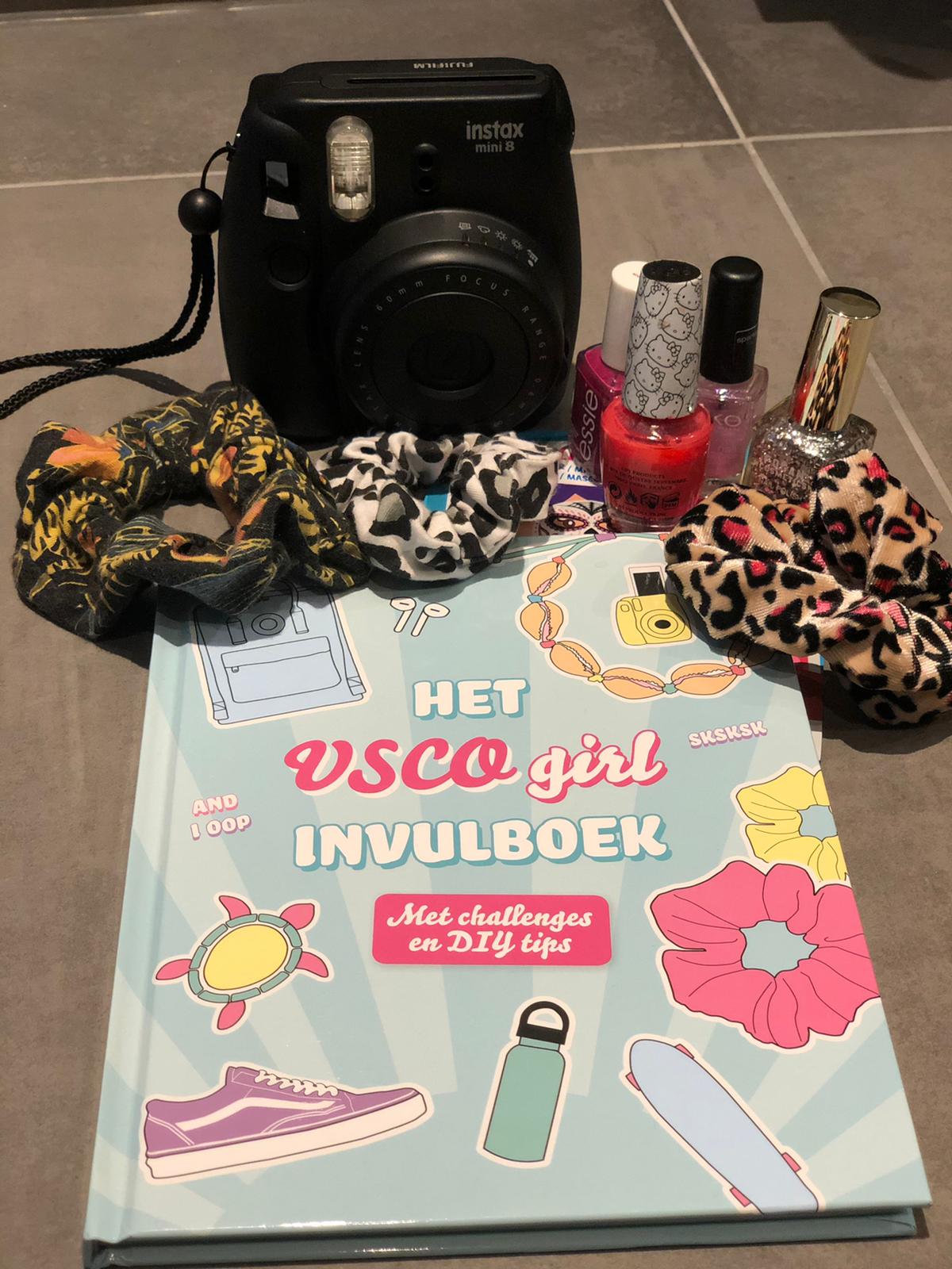 het VSCO girls invulboek
