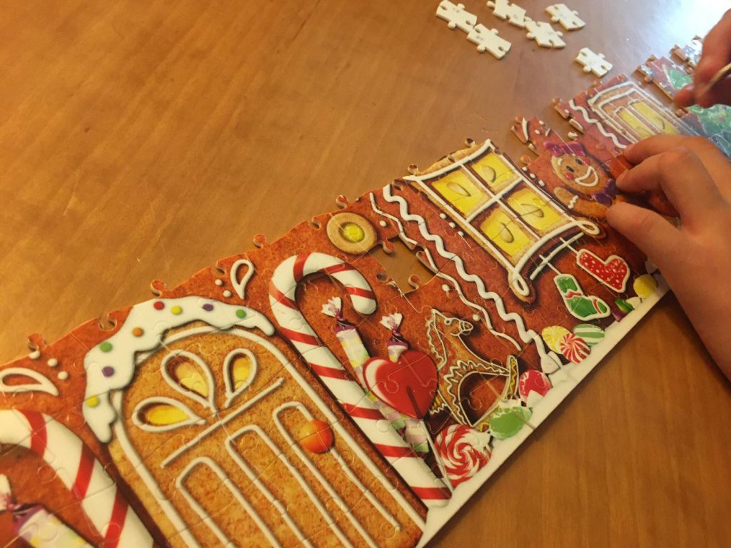 Ravensburger 3D puzzel kerst - een gingerbread house maken