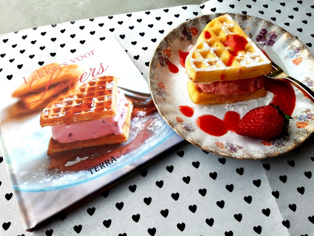 lekkers voor lovers Valentijnsdag recepten wafels met aardbeien
