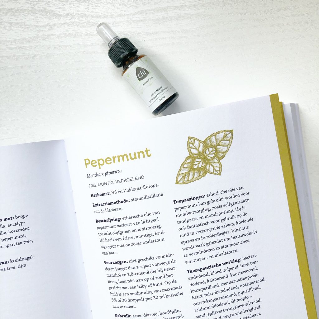 pepermunt Praktisch etherische olie boek, Een handig boek voor gebruik van etherische olie. zelf etherische olie maken, aromatherapie handboek
