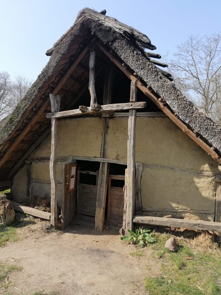 Het Prehistorisch dorp