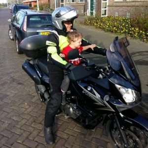 motorrijdende vader simon