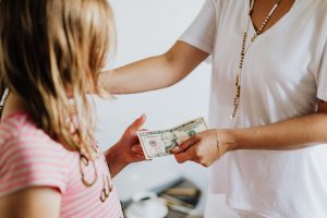financiële opvoeding pexels-karolina-grabowska