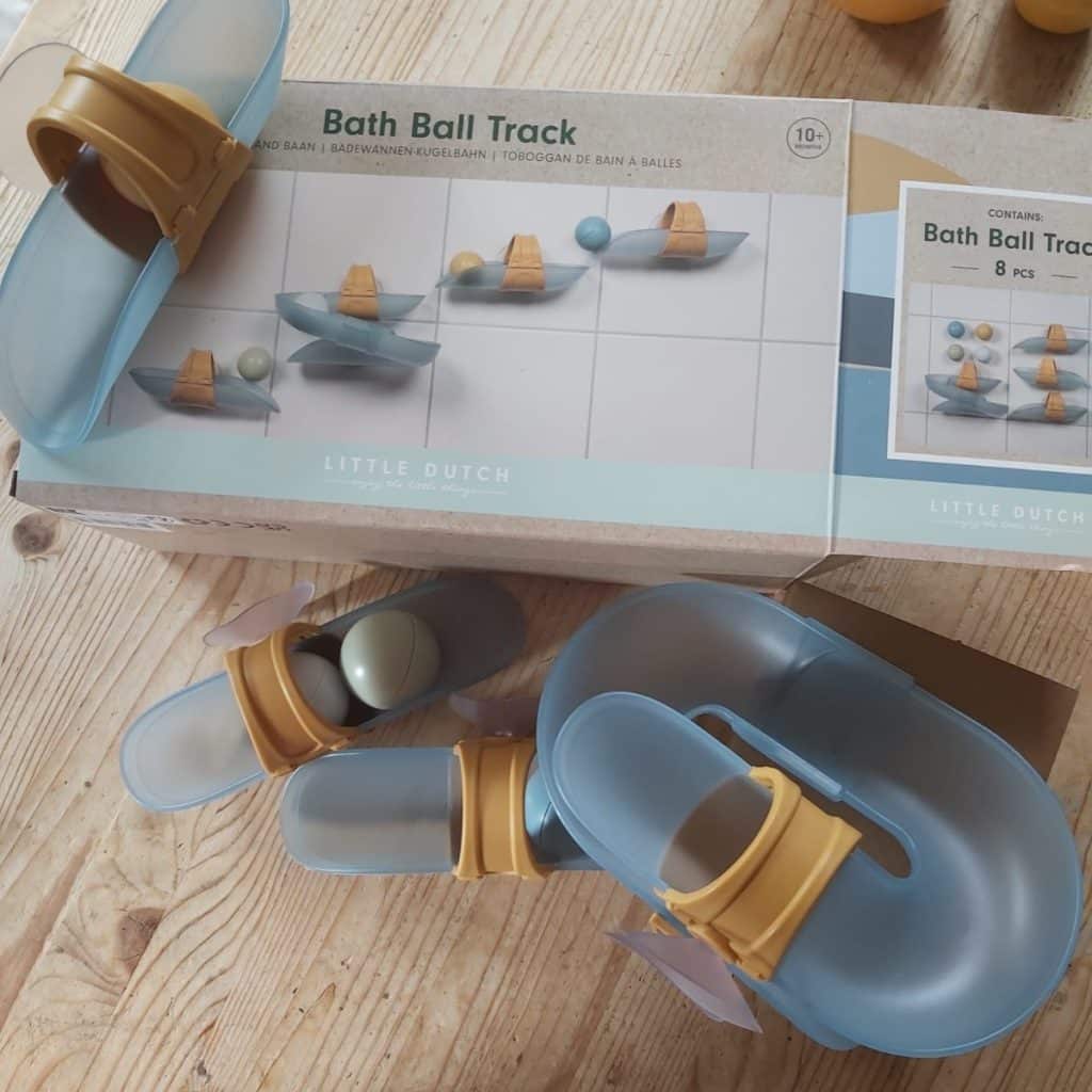 waterbaan Little Dutch Speelgoed van het jaar 2023 is een leuke en leerzame waterbaan voor baby, peuter en kleuter