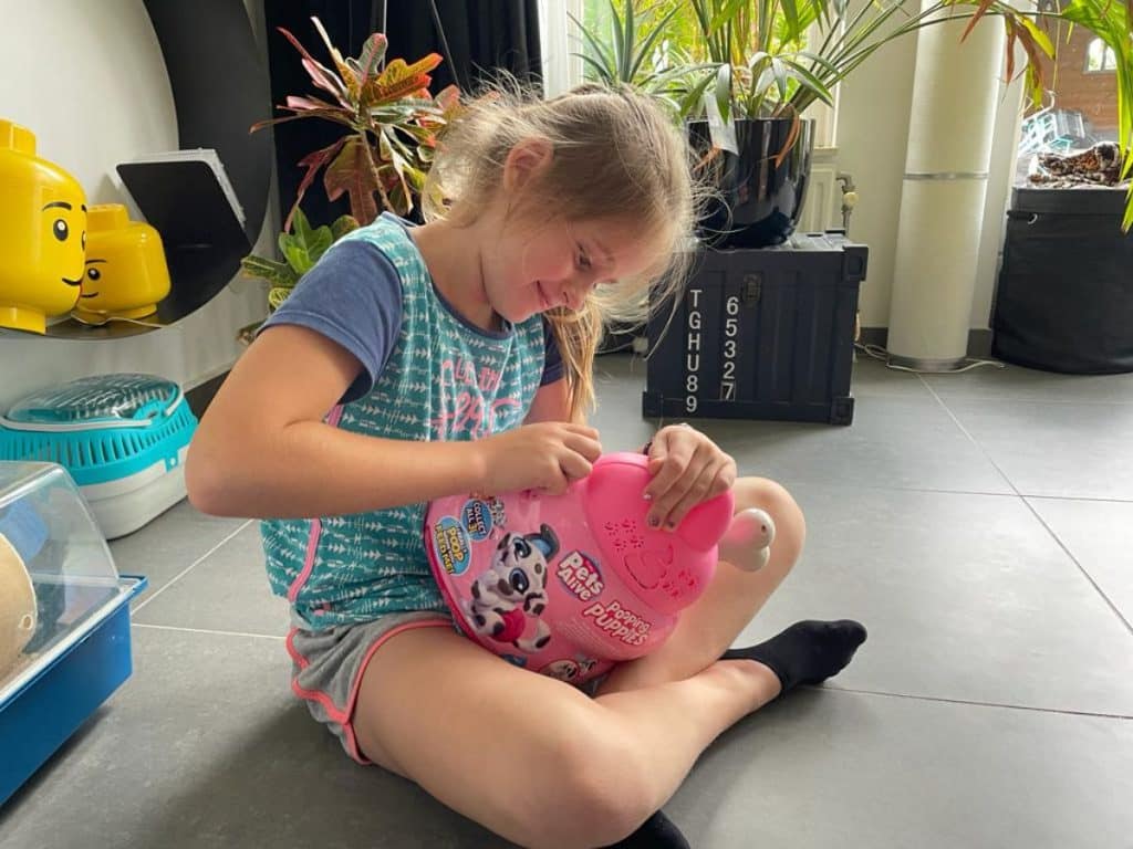 uitpakken unboxen pets alive zuru toys roze drol hondje