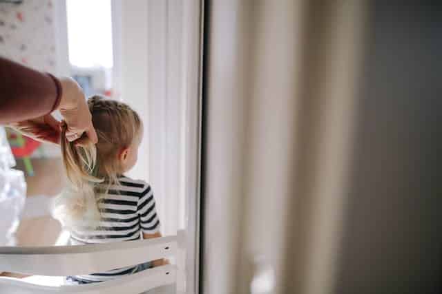 handige tips en ideeën kinderen met dun haar te helpen een kapsel peuter te vinden dat bij hen past. Haren invlechten en haaraccessoires
