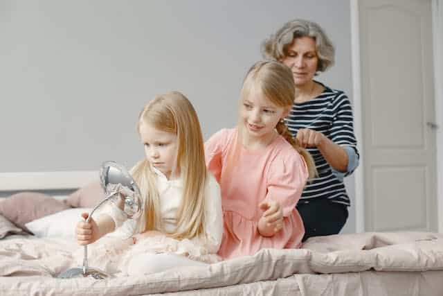 handige tips en ideeën kinderen met dun haar te helpen een kapsel peuter te vinden dat bij hen past. Haren invlechten en haaraccessoires