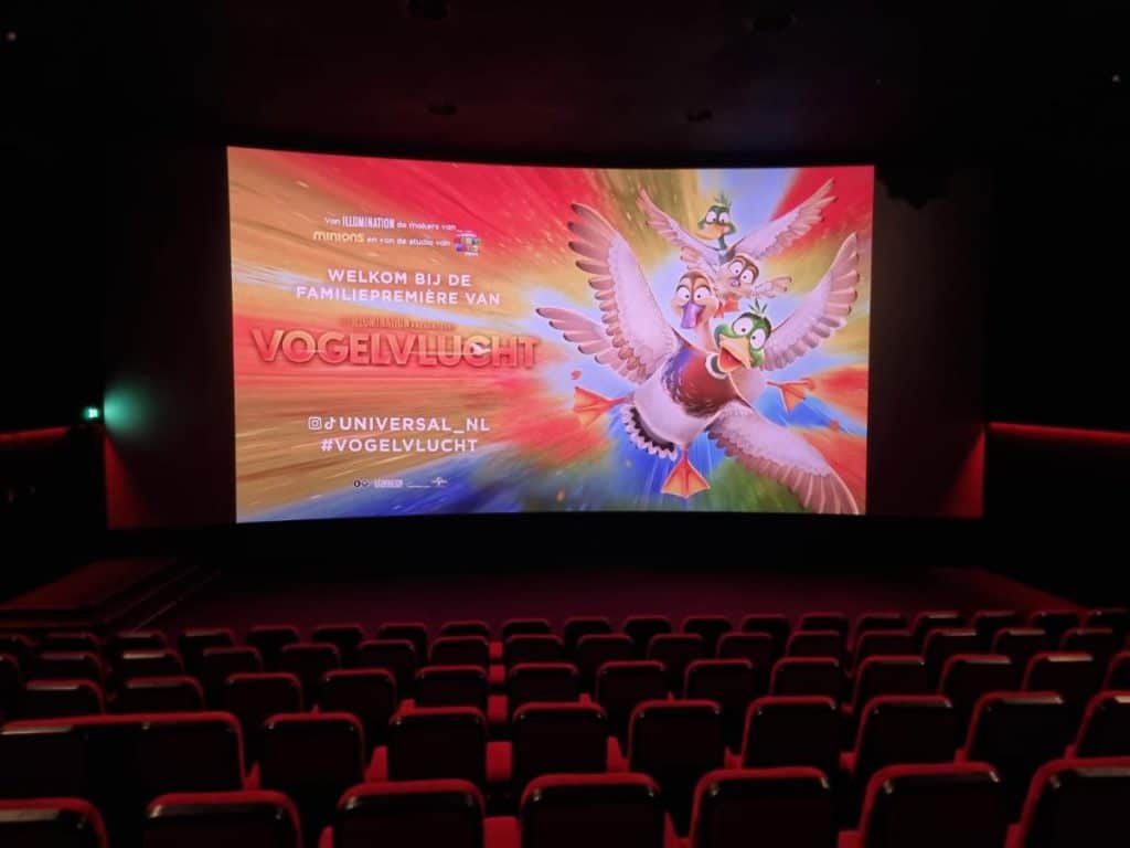 Vogelvlucht cast Nederlands en welke film leeftijd hoort erbij? De Nederlandse stemmen zijn geweldig van de vogelvlucht film! Ook in Engels 