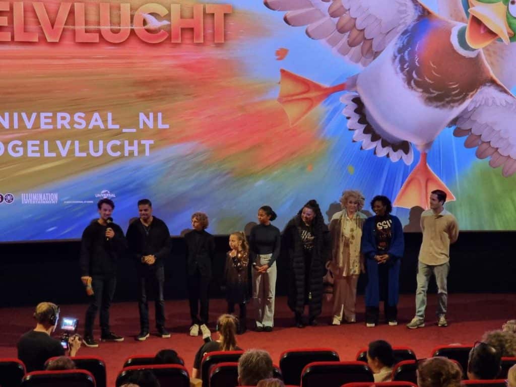 Vogelvlucht cast Nederlands en welke film leeftijd hoort erbij? De Nederlandse stemmen zijn geweldig van de vogelvlucht film! Ook in Engels 