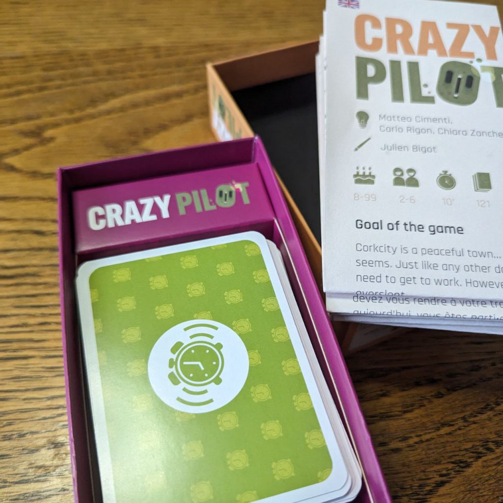 Crazy pilot - Een snel en bizar kaartspel van Helvetiq