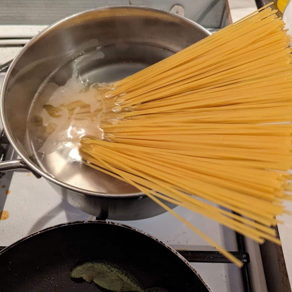 pasta koken