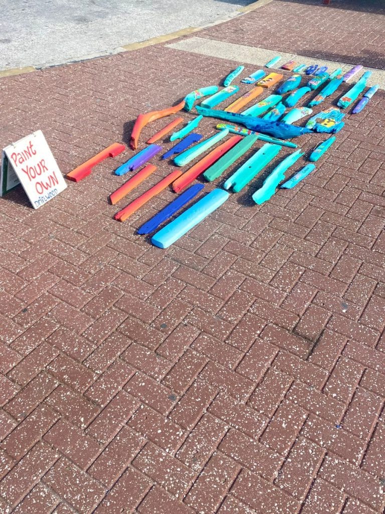 Wat te doen op Curaçao met kind? wrakhout kleuren willemstad creatief