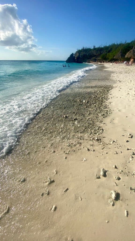 Wat te doen op Curaçao met kind? cas abou strand kind kinderen familie gezin mooiste strand ervaring tip