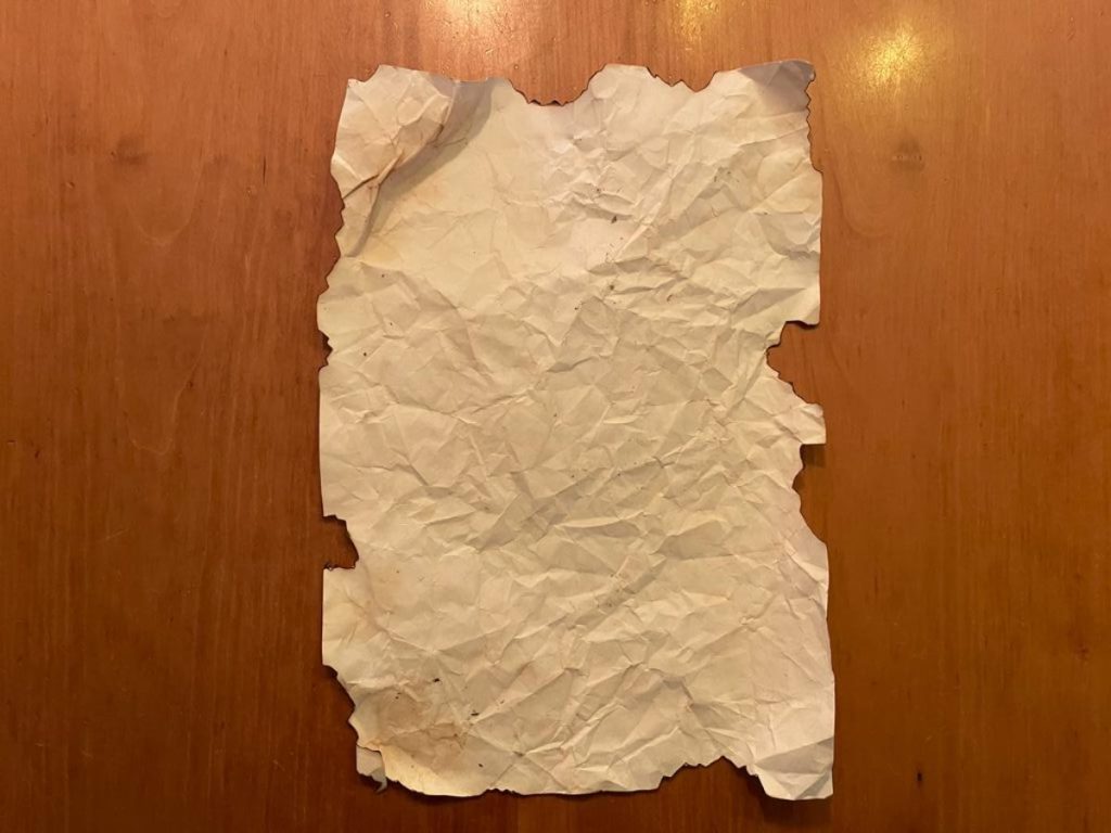 Heb je je weleens afgevraagd hoe je papier oud kunt maken? Misschien wil je een oude brief maken of een schatkaart. Lees hier hoe dat moet!