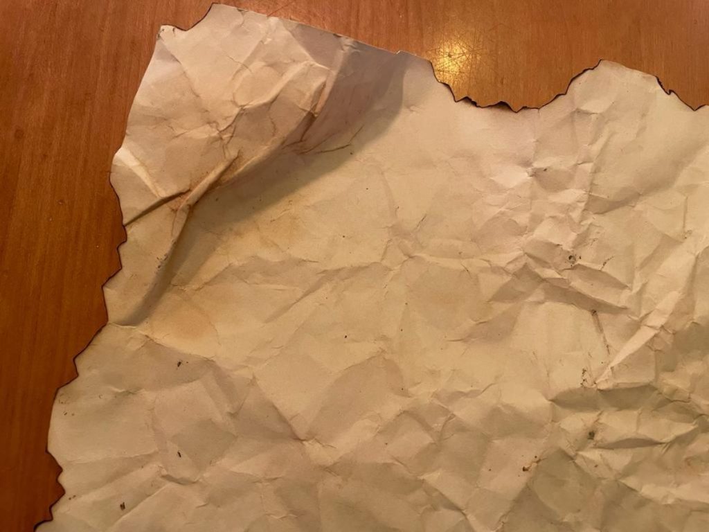 oud papier randjes verbranden