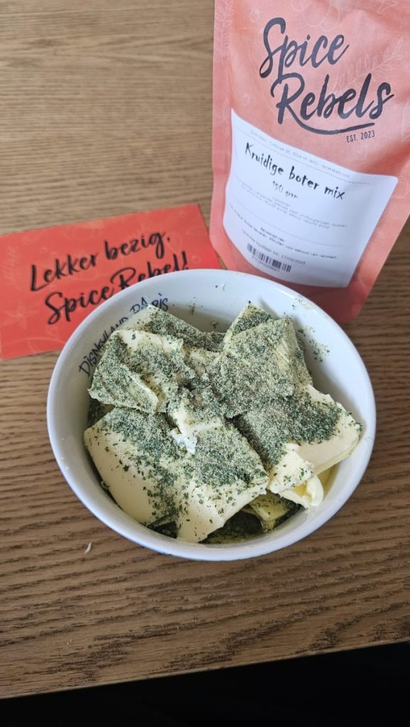 Kruidenboter met kruidenmix van Spice Rebels Kruidige boter mix