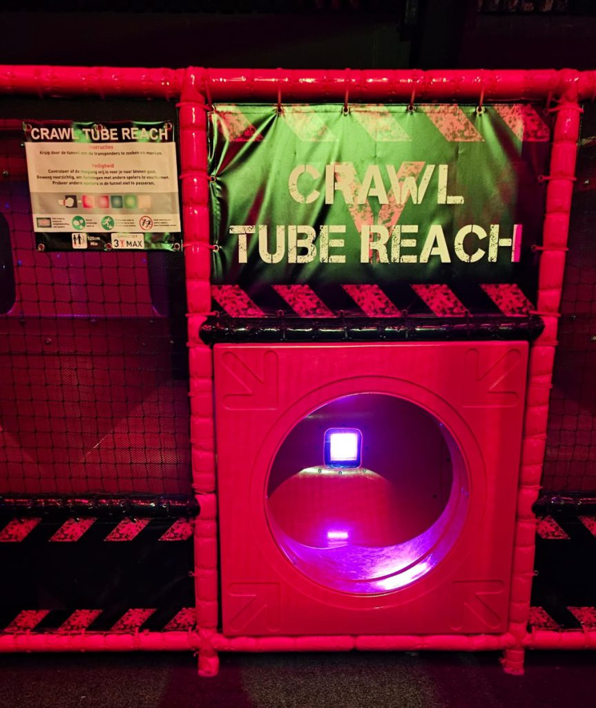 Crawl Tube Reach Ninja tag 
