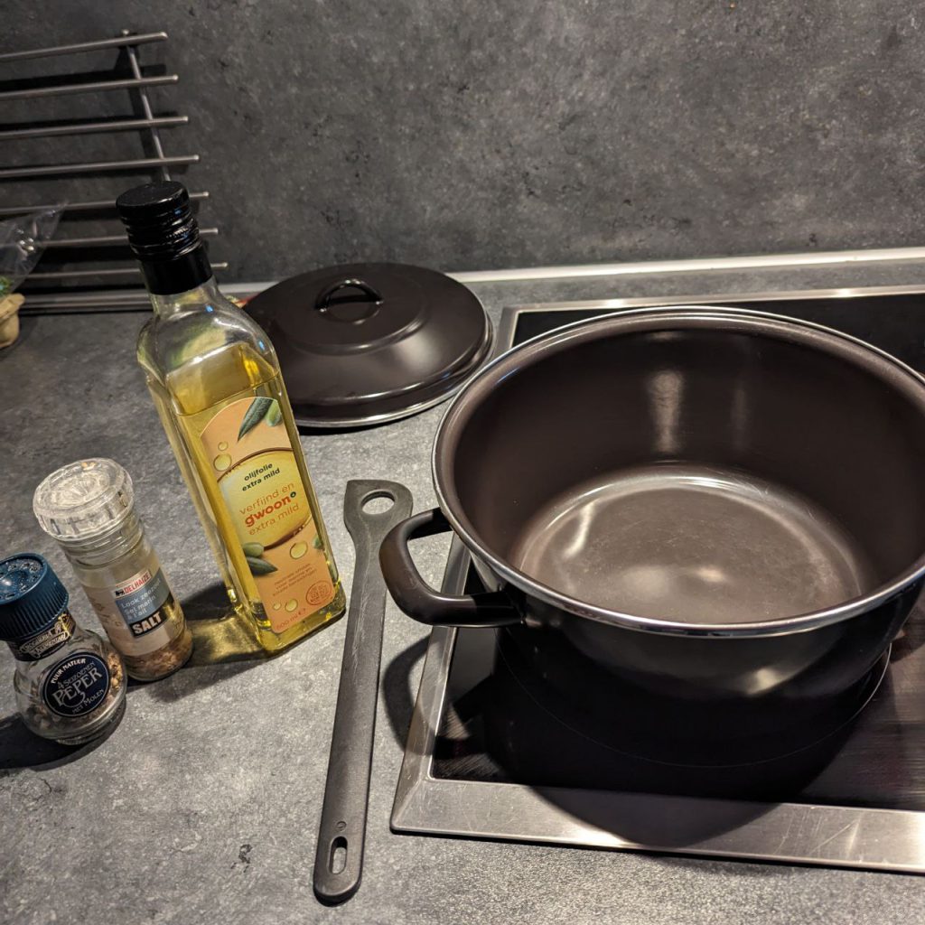 pan voor bakken olijfolie peper en zout