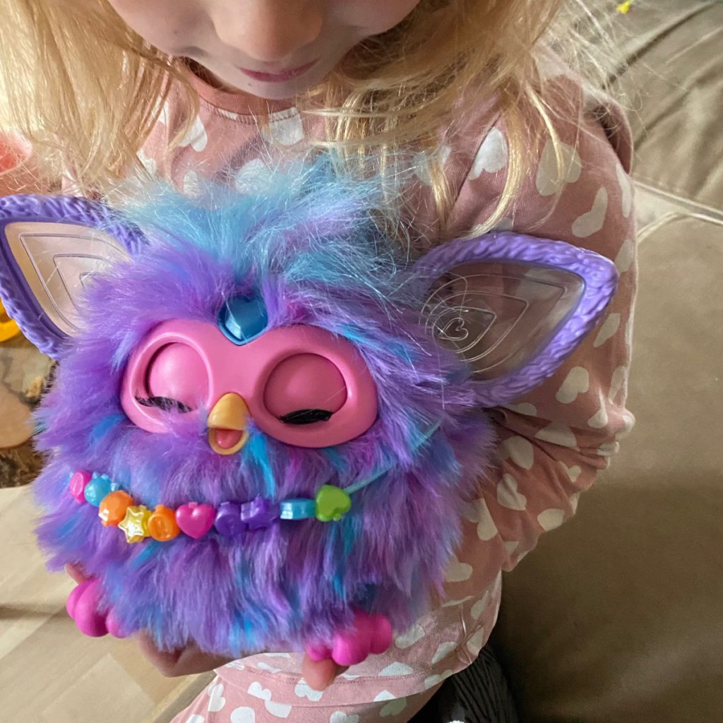 furby speelgoed interactief voorbeeld uittesten cadeautip ervaring hasbro huisdier