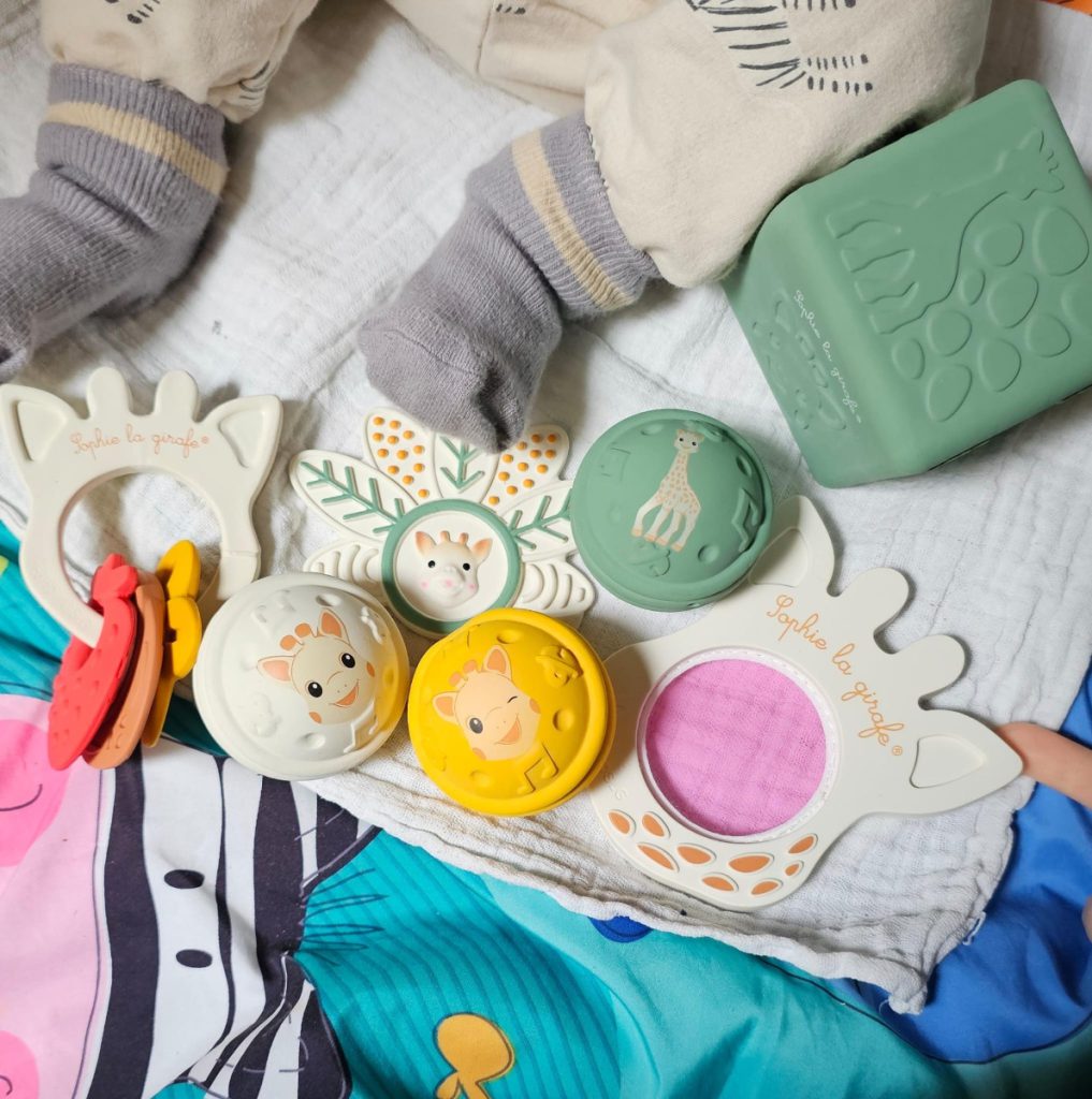 sensory speelgoed sophie de giraf 5 senses collectie (7)