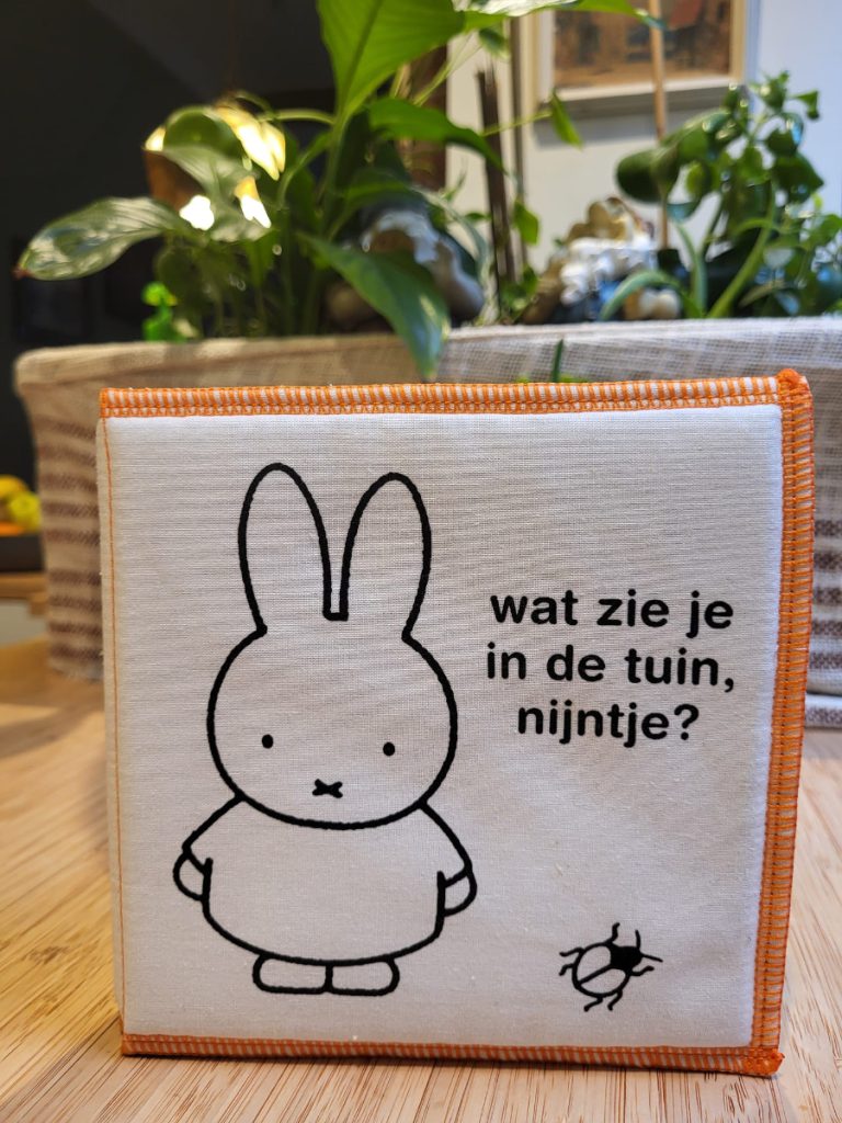 Wat zie je in de tuin nijntje