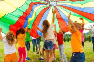 parachutespel buurtfeest spellen