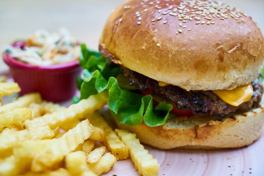 wat eet jij bij een hamburger