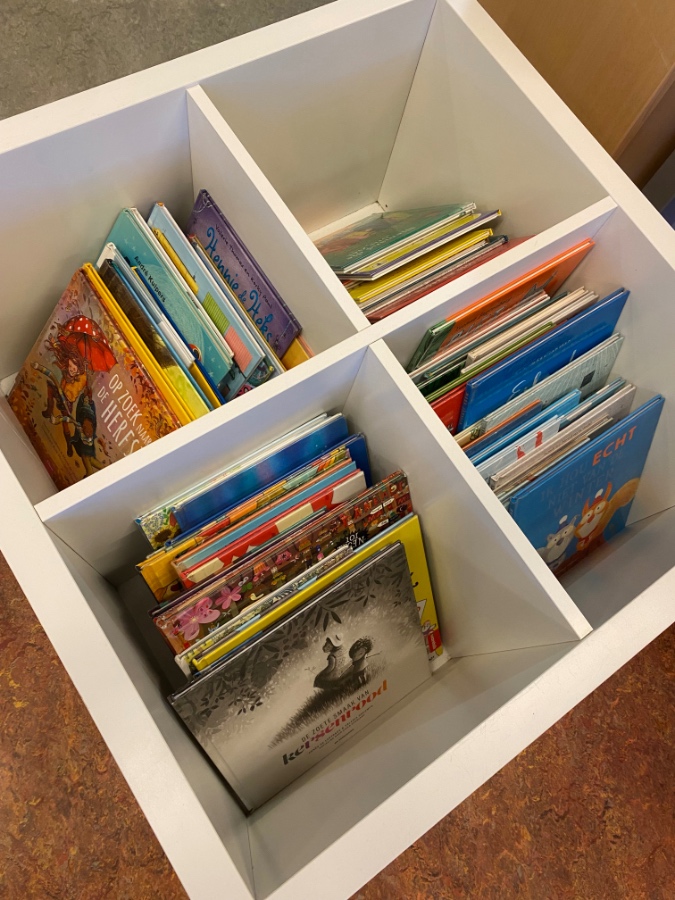 Boekenbak om kinderen zelf te laten zoeken