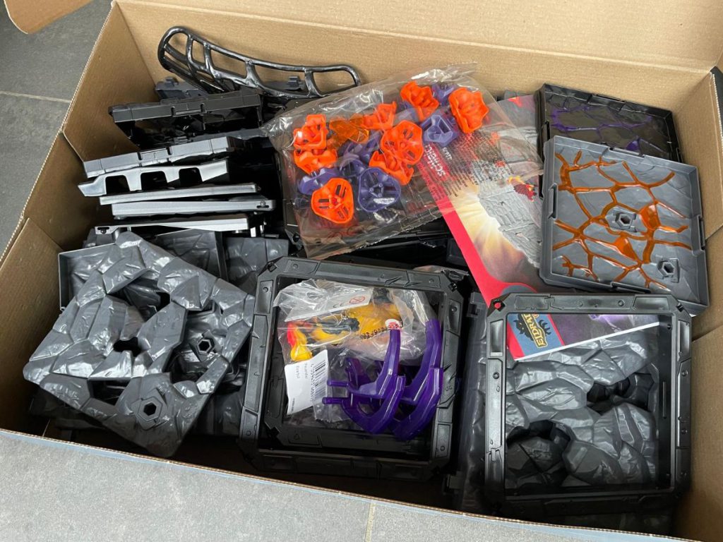 schliech battlecave arena inhoud doos