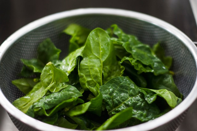 spinazie snel en simpel koken met 3-6 ingredienten