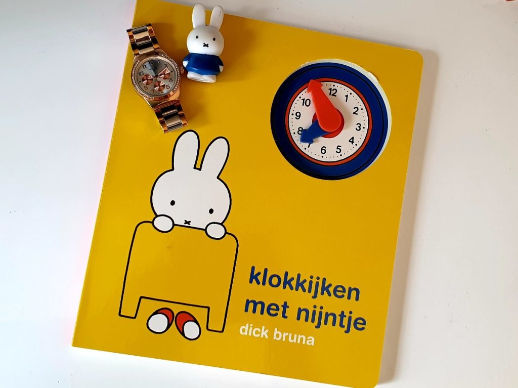 Klokkijken met nijntje