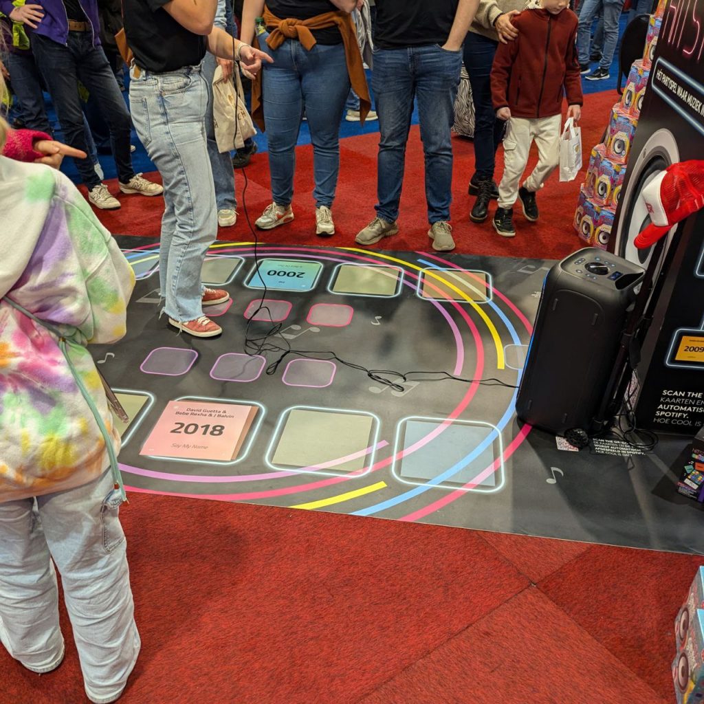 interactief en live gepresenteerd, hitster bingo