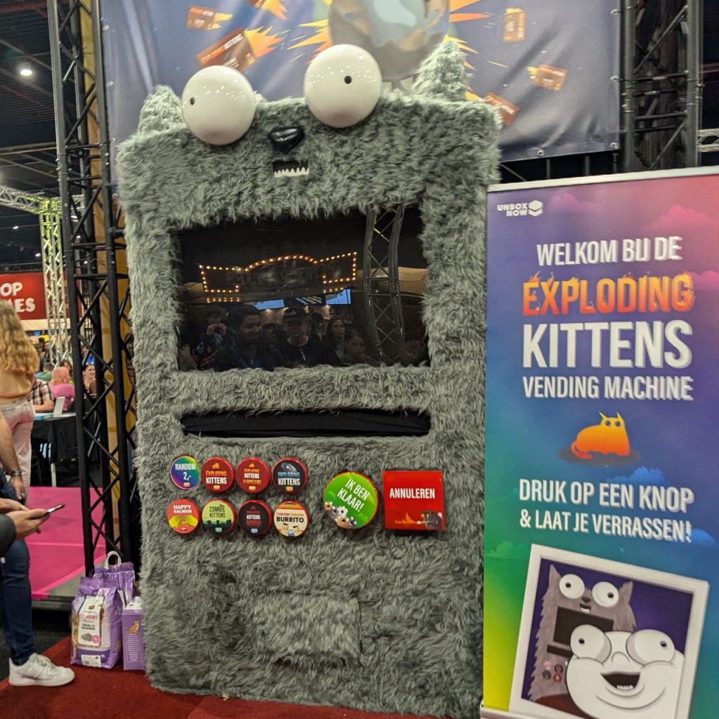 Vending machine van Exploding kittens
