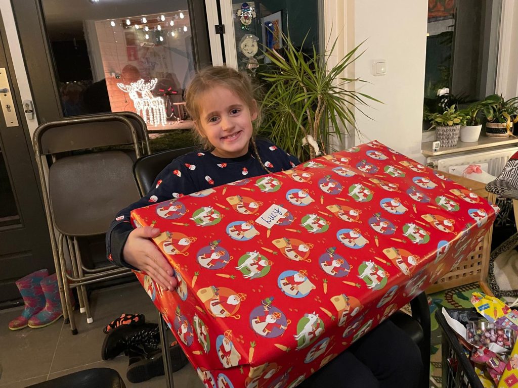 pakjesavond Positief opvoeden in de Sinterklaastijd
