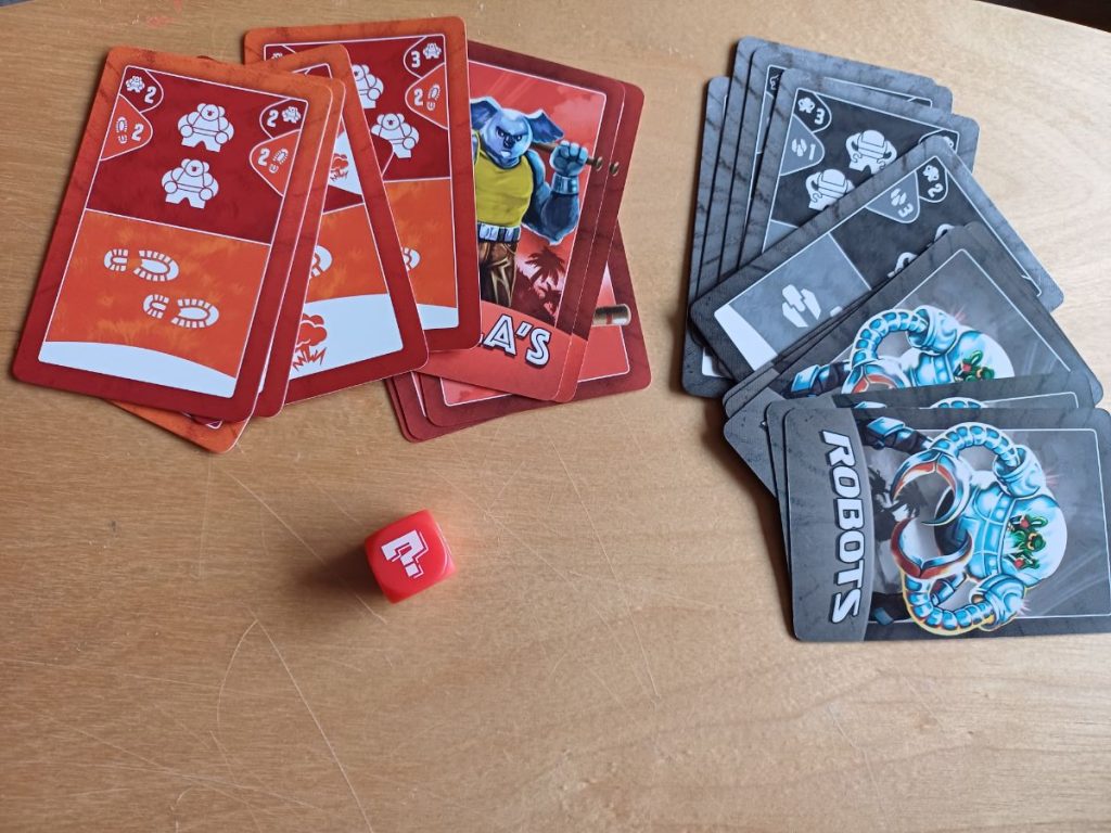 speelkaarten en dobbelsteen Battle Royale: last one standing is een leuk familiespel voor kinderen vanaf 8 jaar. Durf jij de strijd aan te gaan?