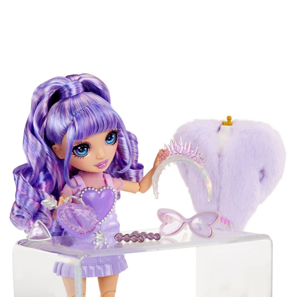 violot doll
