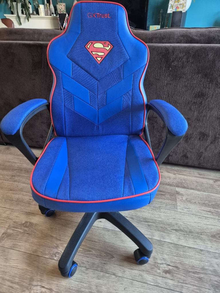 Superman gamingstoel Trust Revvo voor kinderen.
