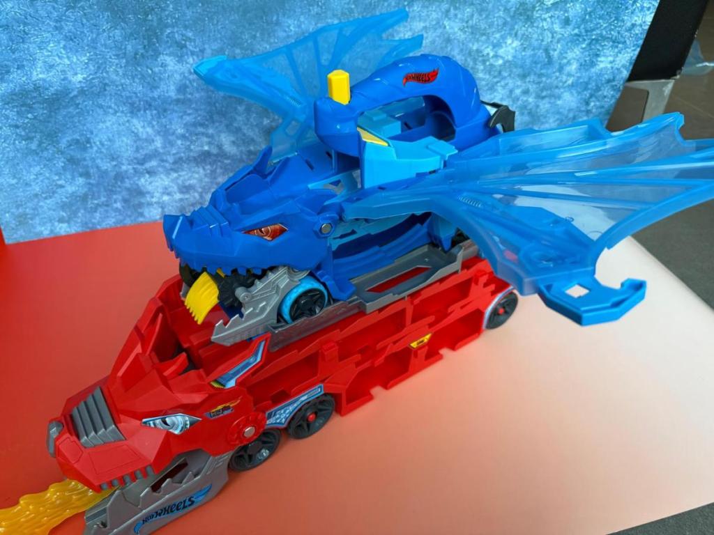 Hot Wheels City Ultimate Hauler