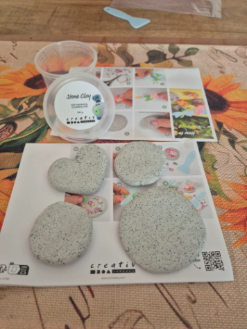 resultaat van geboetseerde stenen