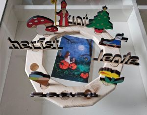 Houten jaarring met stekers (1)