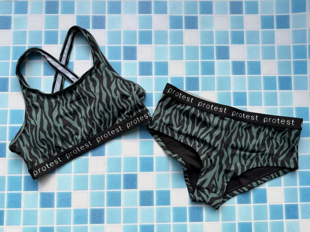 Leuke meisjes zwemkleding