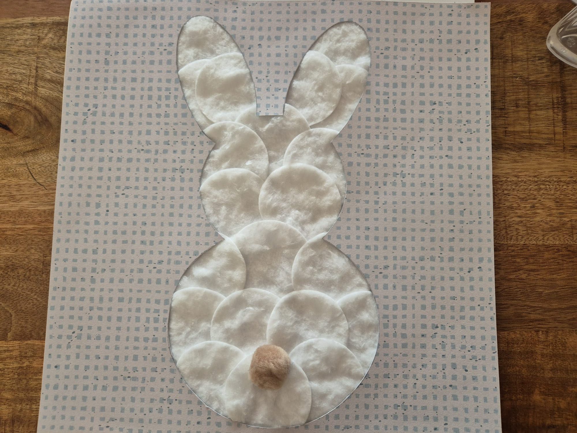 paasknutsel mozaïek paashaas wattenschijfjes