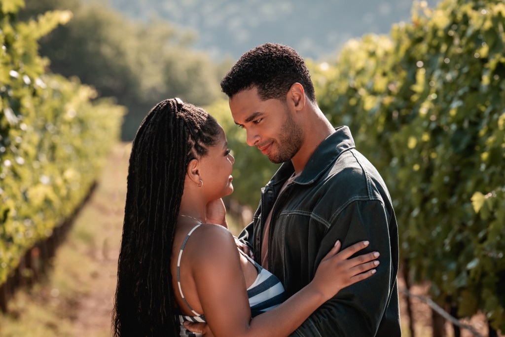 Anna (Halle Bailey) and Michael (Regé-Jean Page)