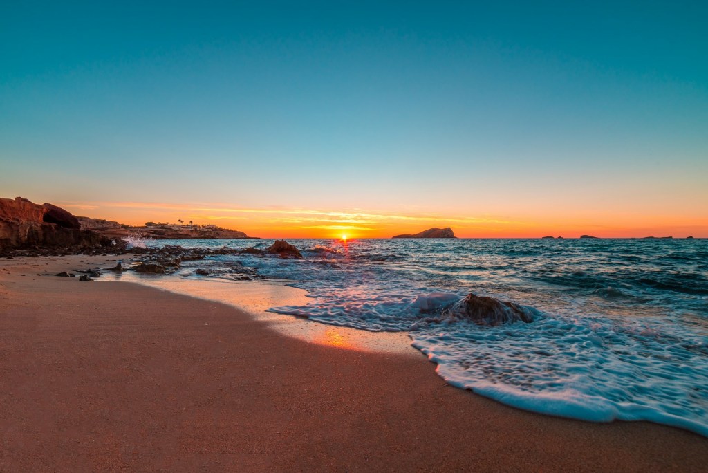 cala comte