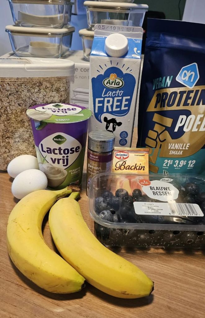 Ingredienten Eiwitrijke baked oats met blauwe bessen